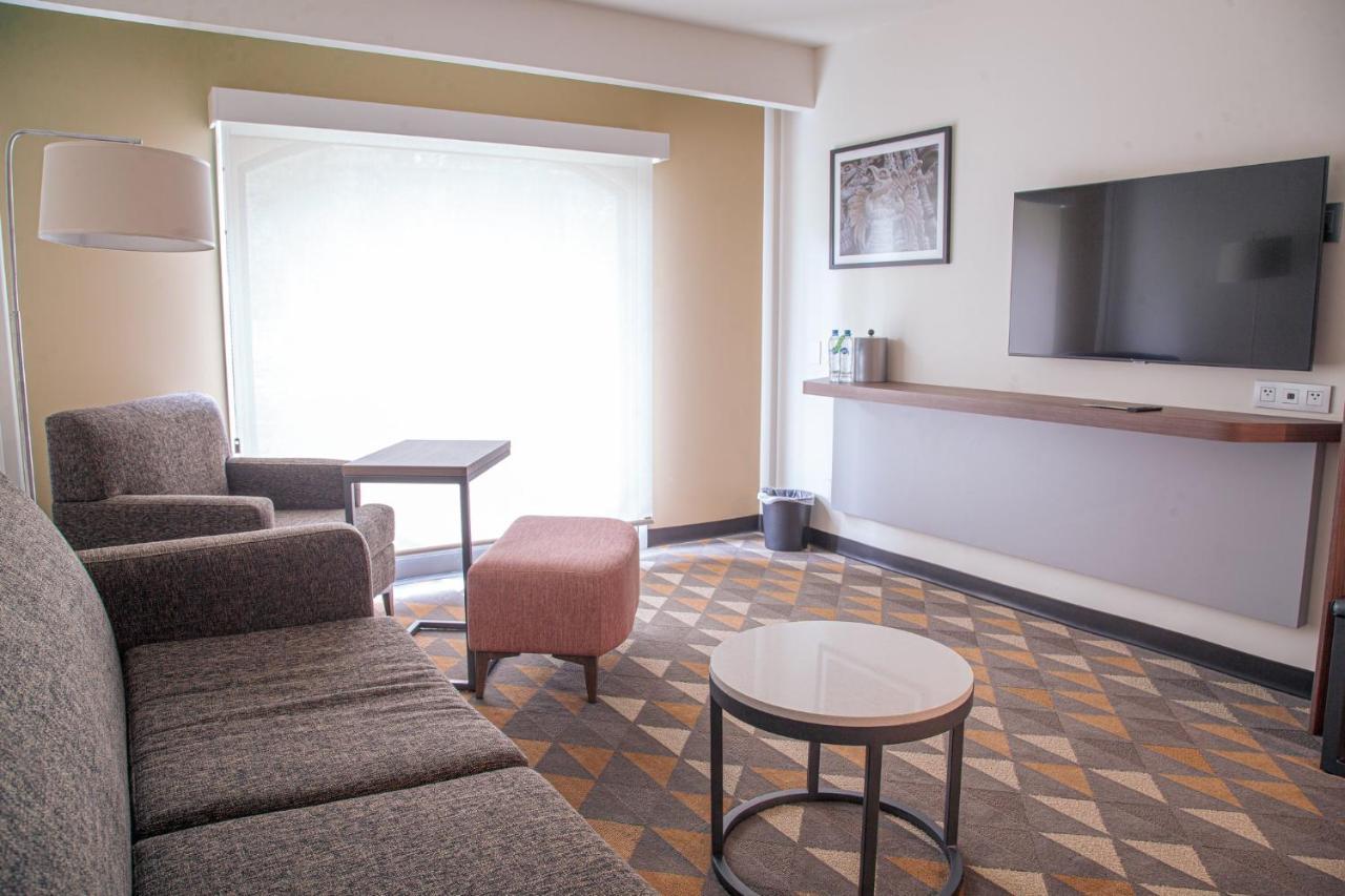 Holiday Inn Tlaxcala By Ihg Exterior foto